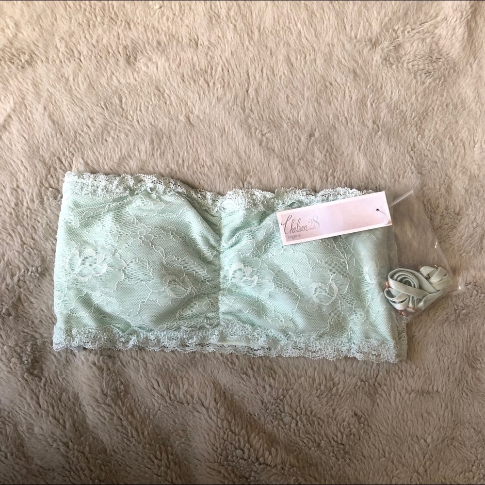 Chelsea28 Strapless Lace Bra. NWT